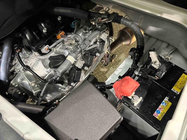 ハイゼットカーゴ ＤＸ　プッシュスタートボタン　オートライト　ＬＥＤヘッドランプ　コーナーセンサー　オーバーヘッドシェルフ　フロントドアパワーウインドウ　キーレスエントリー　ＡＭ／ＦＭラジオ　　マニュアルエアコン　スチールホイール（38枚目）