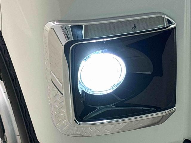 ハイゼットカーゴ ＤＸ　プッシュスタートボタン　オートライト　ＬＥＤヘッドランプ　コーナーセンサー　オーバーヘッドシェルフ　フロントドアパワーウインドウ　キーレスエントリー　ＡＭ／ＦＭラジオ　　マニュアルエアコン　スチールホイール（41枚目）
