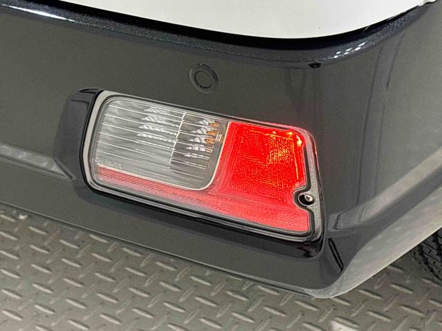 ハイゼットカーゴ ＤＸ　プッシュスタートボタン　オートライト　ＬＥＤヘッドランプ　コーナーセンサー　オーバーヘッドシェルフ　フロントドアパワーウインドウ　キーレスエントリー　ＡＭ／ＦＭラジオ　　マニュアルエアコン　スチールホイール（42枚目）