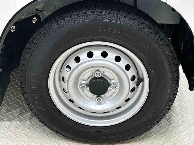 ハイゼットカーゴ ＤＸ　プッシュスタートボタン　オートライト　ＬＥＤヘッドランプ　コーナーセンサー　オーバーヘッドシェルフ　フロントドアパワーウインドウ　キーレスエントリー　ＡＭ／ＦＭラジオ　　マニュアルエアコン　スチールホイール（43枚目）