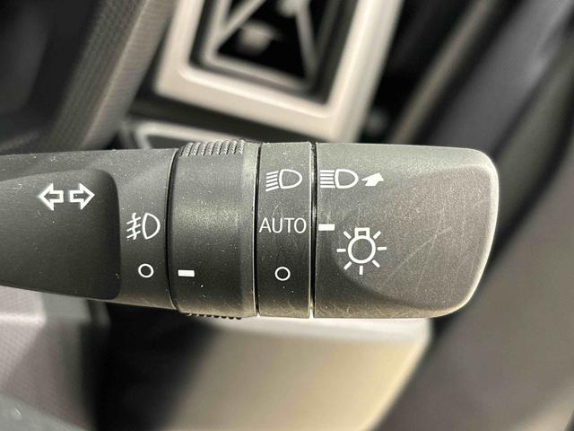 タフト Ｇ　クロムベンチャー　バックカメラ　電動パーキングブレーキ　スカイフィールトップ　クロムパック　メッキパック　シルバーアンダーガーニッシュ　インテリアアクセント　ＬＥＤオートライト＆フォグランプ　電動パーキングブレーキ　バックカメラ　アルミホイール（24枚目）