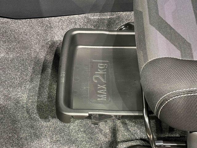 タフト Ｇ　クロムベンチャー　バックカメラ　電動パーキングブレーキ　スカイフィールトップ　クロムパック　メッキパック　シルバーアンダーガーニッシュ　インテリアアクセント　ＬＥＤオートライト＆フォグランプ　電動パーキングブレーキ　バックカメラ　アルミホイール（33枚目）