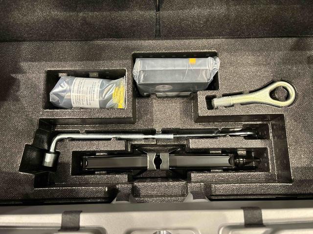 タフト Ｇ　クロムベンチャー　バックカメラ　電動パーキングブレーキ　スカイフィールトップ　クロムパック　メッキパック　シルバーアンダーガーニッシュ　インテリアアクセント　ＬＥＤオートライト＆フォグランプ　電動パーキングブレーキ　バックカメラ　アルミホイール（39枚目）