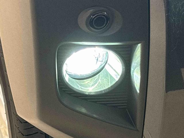 タフト Ｇ　クロムベンチャー　バックカメラ　電動パーキングブレーキ　スカイフィールトップ　クロムパック　メッキパック　シルバーアンダーガーニッシュ　インテリアアクセント　ＬＥＤオートライト＆フォグランプ　電動パーキングブレーキ　バックカメラ　アルミホイール（45枚目）