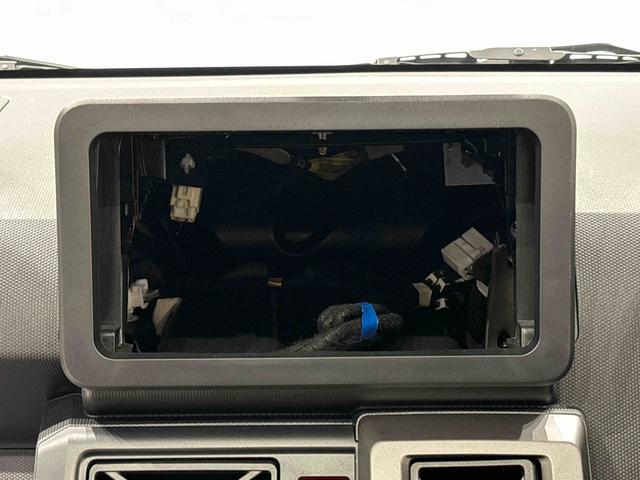 タフト G クロムベンチャー スカイフィールトップ クロムパック メッキパック シルバーアンダーガーニッシュ インテリアアクセント LEDオートライト&フォグランプ 電動パーキングブレーキ バックカメラ アルミホイール(16枚目)