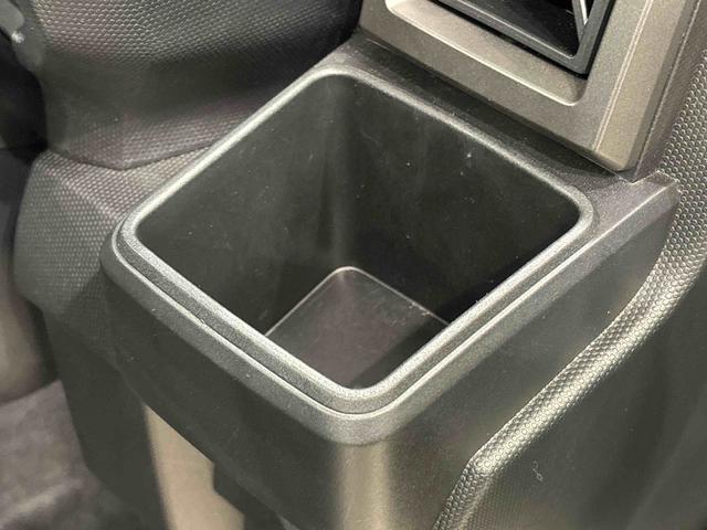 タフト G クロムベンチャー スカイフィールトップ クロムパック メッキパック シルバーアンダーガーニッシュ インテリアアクセント LEDオートライト&フォグランプ 電動パーキングブレーキ バックカメラ アルミホイール(26枚目)