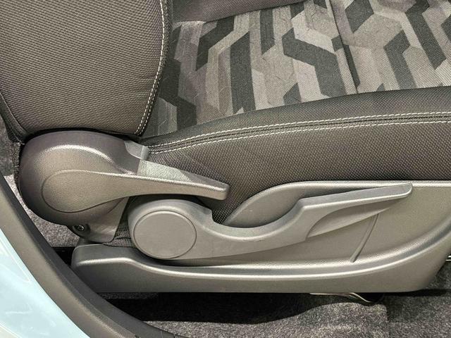 タフト G クロムベンチャー スカイフィールトップ クロムパック メッキパック シルバーアンダーガーニッシュ インテリアアクセント LEDオートライト&フォグランプ 電動パーキングブレーキ バックカメラ アルミホイール(28枚目)