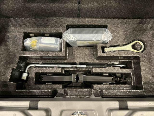 タフト G クロムベンチャー スカイフィールトップ クロムパック メッキパック シルバーアンダーガーニッシュ インテリアアクセント LEDオートライト&フォグランプ 電動パーキングブレーキ バックカメラ アルミホイール(39枚目)