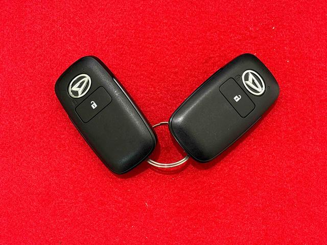 タフト G クロムベンチャー スカイフィールトップ クロムパック メッキパック シルバーアンダーガーニッシュ インテリアアクセント LEDオートライト&フォグランプ 電動パーキングブレーキ バックカメラ アルミホイール(48枚目)