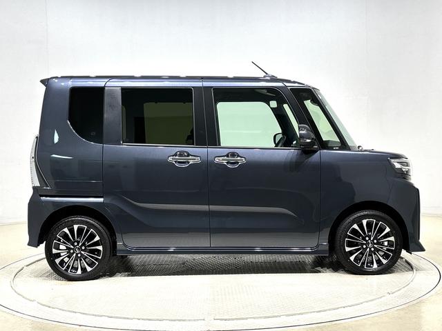 タント カスタムＲＳ　４ＷＤ　バックカメラ付　両側パワースライドドア　ＬＥＤオートライト　パワースライドドアウェルカムオープン機能　電動パーキングブレーキ　運転席助手席シートヒーター　アルミホイール　キーフリーシステム　　オート電動格納式ドアミラー（7枚目）