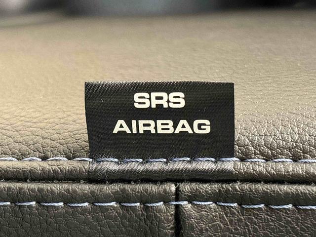 タント カスタムＲＳ　４ＷＤ　バックカメラ付　両側パワースライドドア　ＬＥＤオートライト　パワースライドドアウェルカムオープン機能　電動パーキングブレーキ　運転席助手席シートヒーター　アルミホイール　キーフリーシステム　　オート電動格納式ドアミラー（29枚目）