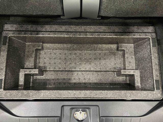 タント カスタムＲＳ　４ＷＤ　バックカメラ付　両側パワースライドドア　ＬＥＤオートライト　パワースライドドアウェルカムオープン機能　電動パーキングブレーキ　運転席助手席シートヒーター　アルミホイール　キーフリーシステム　　オート電動格納式ドアミラー（40枚目）