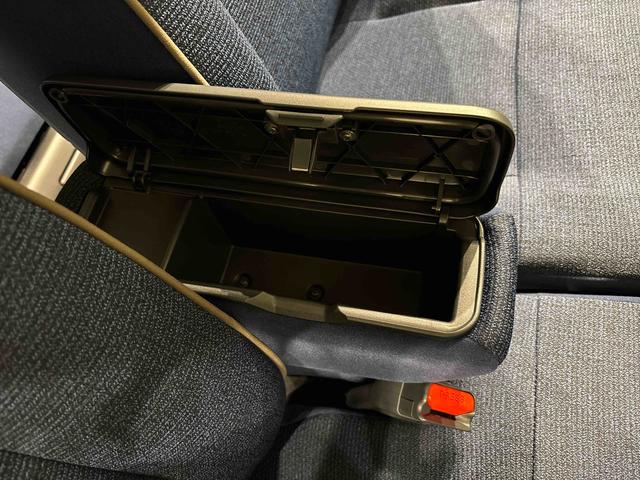 ムーヴキャンバス セオリーG バックカメラ 電動パーキングブレーキ LEDオートライト・フォグランプ 電動パーキングブレーキ プッシュボタンスタート セキュリティアラーム バックカメラ 両側パワースライドドアウエルカムオープン機能 オート電動格納式ドアミラー(30枚目)