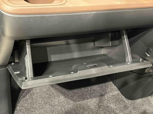 ムーヴキャンバス セオリーG バックカメラ 電動パーキングブレーキ LEDオートライト・フォグランプ 電動パーキングブレーキ プッシュボタンスタート セキュリティアラーム バックカメラ 両側パワースライドドアウエルカムオープン機能 オート電動格納式ドアミラー(33枚目)