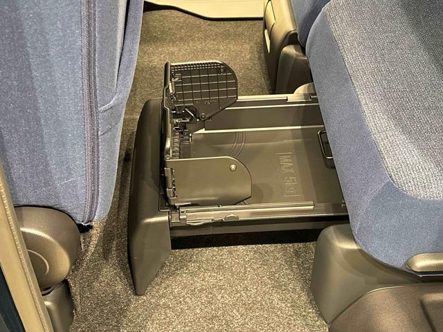 ムーヴキャンバス セオリーG バックカメラ 電動パーキングブレーキ LEDオートライト・フォグランプ 電動パーキングブレーキ プッシュボタンスタート セキュリティアラーム バックカメラ 両側パワースライドドアウエルカムオープン機能 オート電動格納式ドアミラー(36枚目)