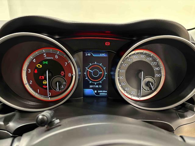 スイフトスポーツ ベースグレード　　ＣＤ　６速マニュアル　ＬＥＤヘッドライト　ＣＤステレオ　　６速マニュアル　　プッシュボタンスタート　シートヒーター　　オートエアコン　　ＬＥＤヘッドライト　　フォグランプ　　コーナーセンサー（18枚目）