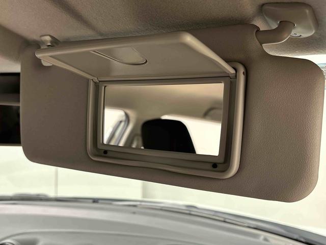 スイフトスポーツ ベースグレード　　ＣＤ　６速マニュアル　ＬＥＤヘッドライト　ＣＤステレオ　　６速マニュアル　　プッシュボタンスタート　シートヒーター　　オートエアコン　　ＬＥＤヘッドライト　　フォグランプ　　コーナーセンサー（25枚目）