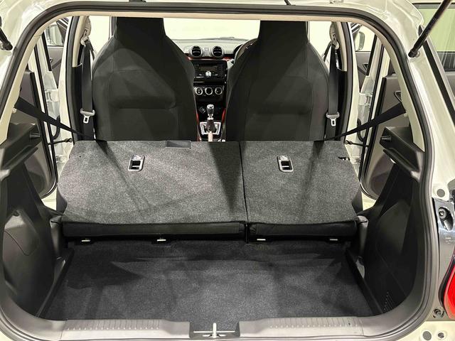 スイフトスポーツ ベースグレード　　ＣＤ　６速マニュアル　ＬＥＤヘッドライト　ＣＤステレオ　　６速マニュアル　　プッシュボタンスタート　シートヒーター　　オートエアコン　　ＬＥＤヘッドライト　　フォグランプ　　コーナーセンサー（33枚目）