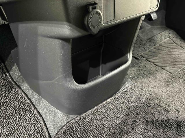 ブーン スタイル　ＳＡＩＩＩ　パノラマモニター対応カメラ　ＬＥＤヘッドランプ　オートライト　プッシュボタンスタート　セキュリティアラーム　コーナーセンサー　１４インチフルホイールキャップ（30枚目）