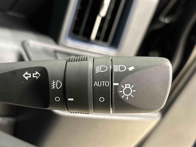 タント カスタムＸ　ＳＲＳサイドエアバッグ　バックカメラ付　両側電動スライドドア　ＬＥＤヘッドライト　ＬＥＤフォグランプ　プッシュボタンスタート　オートホールドブレーキ機能付き電動パーキングブレーキ　１４インチアルミホイール　前席シートヒーター（23枚目）