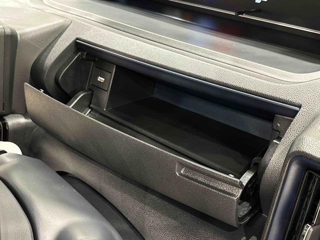 タント カスタムＸ　ＳＲＳサイドエアバッグ　バックカメラ付　両側電動スライドドア　ＬＥＤヘッドライト　ＬＥＤフォグランプ　プッシュボタンスタート　オートホールドブレーキ機能付き電動パーキングブレーキ　１４インチアルミホイール　前席シートヒーター（26枚目）