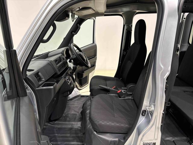 ハイゼットカーゴ ＤＸ　ハロゲンヘッドランプ　　荷室ランプ　コーナーセンサー　ＡＭ・ＦＭラジオ　テンパータイヤ　キーレスエントリー　オーバーヘッドシェルフ（30枚目）