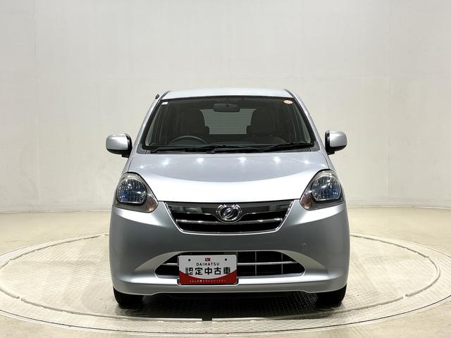 ミライース Ｘｆ　メモリアルエディション　キーレスエントリー　ＥＴＣ　ハロゲンヘッドランプ　セキュリティアラーム　コーナーセンサー　１４インチフルホイールキャップ　　マニュアルエアコン　ショツピングフック（6枚目）