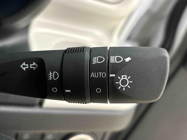 ムーヴキャンバス ストライプスG 電子パーキング 両側パワースライドドア LEDオートライト・フォグランプ 電動パーキングブレーキ プッシュボタンスタート セキュリティアラーム バックカメラ 両側パワースライドドアウエルカムオープン機能 オート電動格納式ドアミラー(24枚目)