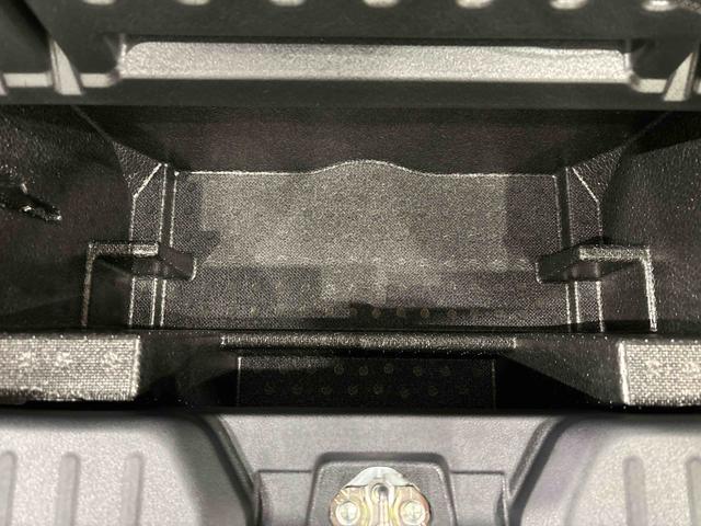 ムーヴキャンバス ストライプスＧ　バックモニター対応カメラ　シートヒーター　ＬＥＤオートライト・フォグランプ　電動パーキングブレーキ　プッシュボタンスタート　セキュリティアラーム　バックカメラ　両側パワースライドドアウエルカムオープン機能　オート電動格納式ドアミラー（40枚目）