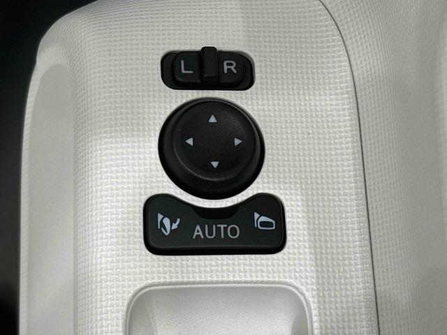 ムーヴキャンバス ストライプスＧターボ　運転席・助手席シートヒーター　純正ナビ装着用アップグレードパック　両側電動スライドドア　電動パーキングブレーキ　オートブレーキホールド機能　運転席シートリフター　チルトステアリング　キーフリーシステム（25枚目）