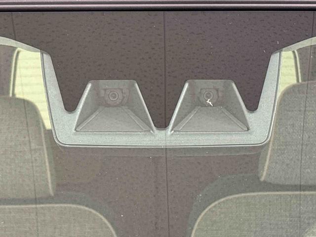 ムーヴキャンバス ストライプスＧターボ　運転席・助手席シートヒーター　純正ナビ装着用アップグレードパック　両側電動スライドドア　電動パーキングブレーキ　オートブレーキホールド機能　運転席シートリフター　チルトステアリング　キーフリーシステム（42枚目）