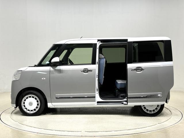 ムーヴキャンバス ストライプスＧターボ　バックモニター対応　シートヒーター　ＬＥＤオートライト・フォグランプ　電動パーキングブレーキ　プッシュボタンスタート　セキュリティアラーム　バックカメラ　両側パワースライドドアウエルカムオープン機能　オート電動格納式ドアミラー（8枚目）