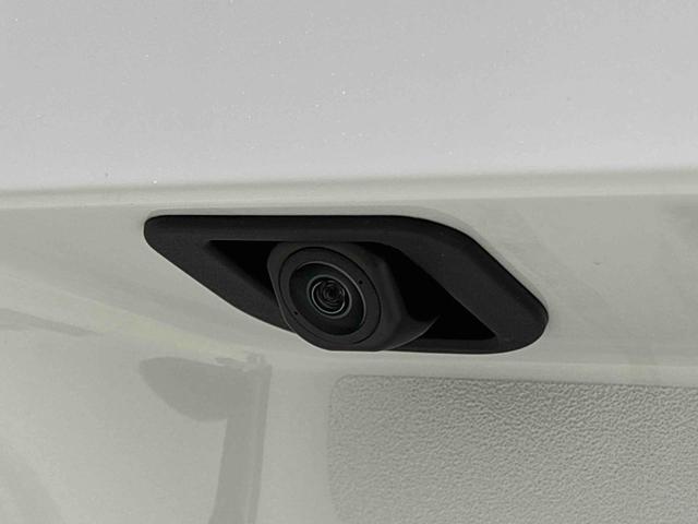 ムーヴキャンバス ストライプスＧターボ　バックモニター対応　シートヒーター　ＬＥＤオートライト・フォグランプ　電動パーキングブレーキ　プッシュボタンスタート　セキュリティアラーム　バックカメラ　両側パワースライドドアウエルカムオープン機能　オート電動格納式ドアミラー（10枚目）