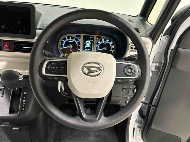 ムーヴキャンバス ストライプスＧターボ　バックモニター対応　シートヒーター　ＬＥＤオートライト・フォグランプ　電動パーキングブレーキ　プッシュボタンスタート　セキュリティアラーム　バックカメラ　両側パワースライドドアウエルカムオープン機能　オート電動格納式ドアミラー（12枚目）