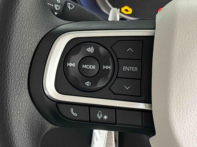 ムーヴキャンバス ストライプスＧターボ　バックモニター対応　シートヒーター　ＬＥＤオートライト・フォグランプ　電動パーキングブレーキ　プッシュボタンスタート　セキュリティアラーム　バックカメラ　両側パワースライドドアウエルカムオープン機能　オート電動格納式ドアミラー（13枚目）