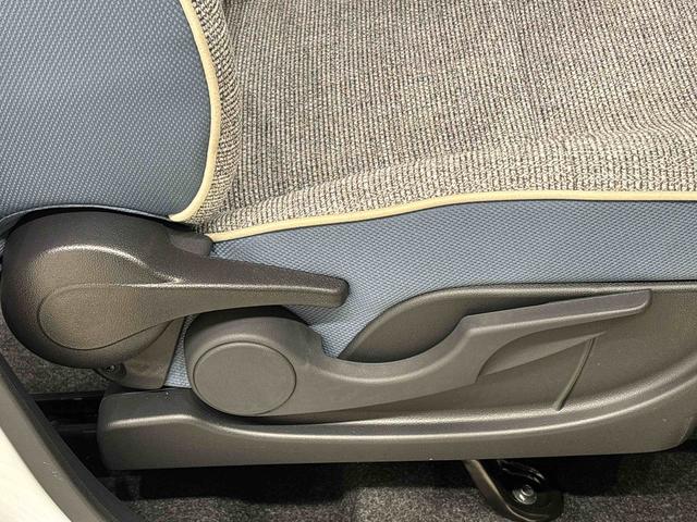 ムーヴキャンバス ストライプスＧターボ　バックモニター対応　シートヒーター　ＬＥＤオートライト・フォグランプ　電動パーキングブレーキ　プッシュボタンスタート　セキュリティアラーム　バックカメラ　両側パワースライドドアウエルカムオープン機能　オート電動格納式ドアミラー（28枚目）