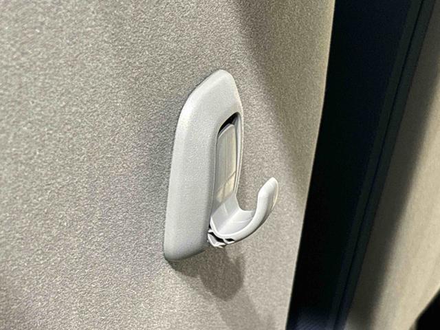 ムーヴキャンバス ストライプスＧターボ　バックモニター対応　シートヒーター　ＬＥＤオートライト・フォグランプ　電動パーキングブレーキ　プッシュボタンスタート　セキュリティアラーム　バックカメラ　両側パワースライドドアウエルカムオープン機能　オート電動格納式ドアミラー（35枚目）