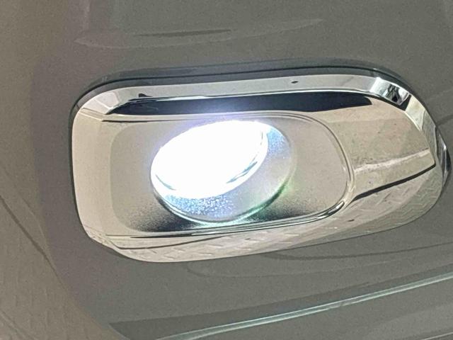 ムーヴキャンバス ストライプスＧターボ　バックモニター対応　シートヒーター　ＬＥＤオートライト・フォグランプ　電動パーキングブレーキ　プッシュボタンスタート　セキュリティアラーム　バックカメラ　両側パワースライドドアウエルカムオープン機能　オート電動格納式ドアミラー（46枚目）