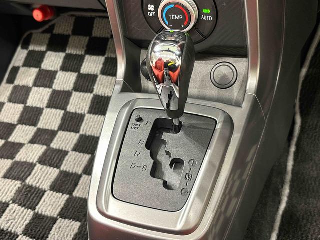 コペン セロ 電動開閉式ルーフ LEDヘッドランプ ハロゲンフォグランプ 16インチタイヤ&アルミホイール プッシュボタンスタート セキュリティアラーム スタビライザー(フロント・リヤ)(19枚目)