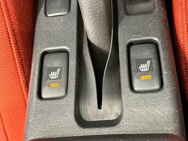 コペン セロ 電動開閉式ルーフ LEDヘッドランプ ハロゲンフォグランプ 16インチタイヤ&アルミホイール プッシュボタンスタート セキュリティアラーム スタビライザー(フロント・リヤ)(23枚目)