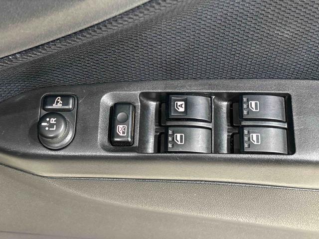 ムーヴ カスタム　Ｘリミテッド　キーフリーシステム　オートエアコン　電動格納式ドアミラー　セキュリティーアラーム　フォグランプ　トップシェイドガラス　アルミホイール　リヤワイパー（18枚目）