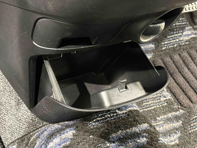 ムーヴ カスタム　Ｘリミテッド　キーフリーシステム　オートエアコン　電動格納式ドアミラー　セキュリティーアラーム　フォグランプ　トップシェイドガラス　アルミホイール　リヤワイパー（27枚目）