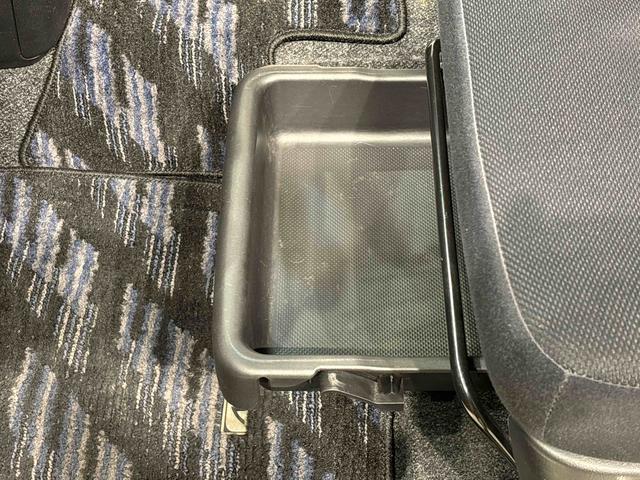 ムーヴ カスタム　Ｘリミテッド　キーフリーシステム　オートエアコン　電動格納式ドアミラー　セキュリティーアラーム　フォグランプ　トップシェイドガラス　アルミホイール　リヤワイパー（30枚目）