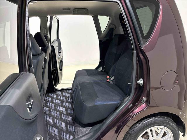 ムーヴ カスタム　Ｘリミテッド　キーフリーシステム　オートエアコン　電動格納式ドアミラー　セキュリティーアラーム　フォグランプ　トップシェイドガラス　アルミホイール　リヤワイパー（33枚目）