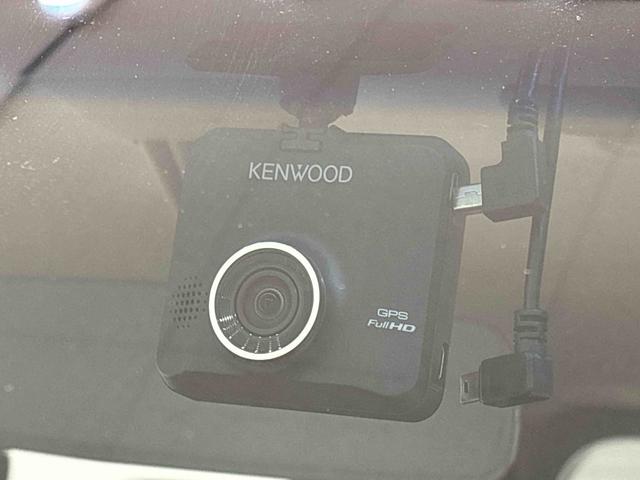 ムーヴ カスタム　ＲＳ　ＳＡ　ナビゲーション　ドライブレコーダー　純正ナビ装着用アップグレードパック　ＥＴＣ車載器　本革巻ステアリングホイール　トップシェイドガラス　運転席シートリフター　チルトステアリング　キーフリーシステム（9枚目）