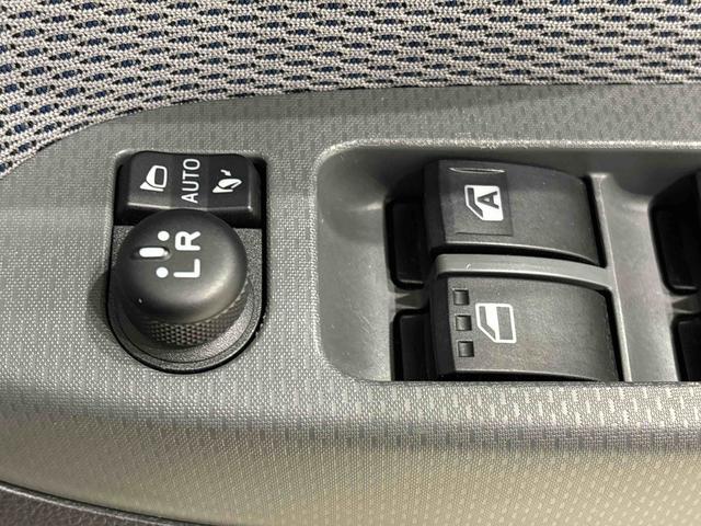 ムーヴ カスタム　ＲＳ　ＳＡ　ナビゲーション　ドライブレコーダー　純正ナビ装着用アップグレードパック　ＥＴＣ車載器　本革巻ステアリングホイール　トップシェイドガラス　運転席シートリフター　チルトステアリング　キーフリーシステム（23枚目）