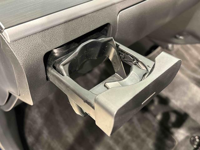 ムーヴ カスタム　ＲＳ　ＳＡ　ナビゲーション　ドライブレコーダー　純正ナビ装着用アップグレードパック　ＥＴＣ車載器　本革巻ステアリングホイール　トップシェイドガラス　運転席シートリフター　チルトステアリング　キーフリーシステム（29枚目）