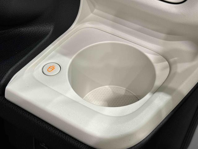 ムーヴキャンバス ストライプスG LEDオートライト・フォグランプ 電動パーキングブレーキ プッシュボタンスタート セキュリティアラーム バックカメラ 両側パワースライドドアウエルカムオープン機能 オート電動格納式ドアミラー(26枚目)