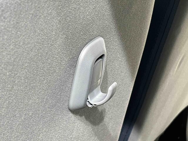 ムーヴキャンバス ストライプスG LEDオートライト・フォグランプ 電動パーキングブレーキ プッシュボタンスタート セキュリティアラーム バックカメラ 両側パワースライドドアウエルカムオープン機能 オート電動格納式ドアミラー(35枚目)