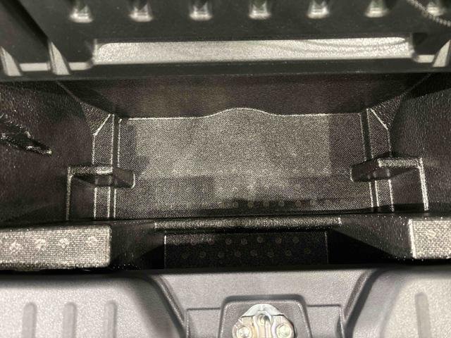 ムーヴキャンバス ストライプスG LEDオートライト・フォグランプ 電動パーキングブレーキ プッシュボタンスタート セキュリティアラーム バックカメラ 両側パワースライドドアウエルカムオープン機能 オート電動格納式ドアミラー(40枚目)